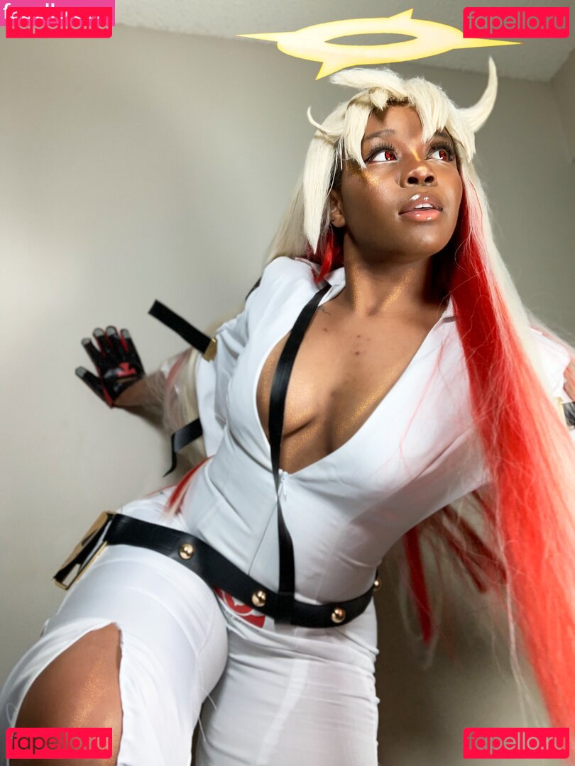 Maibunnii / maicocoanut Onlyfans Photo Gallery 