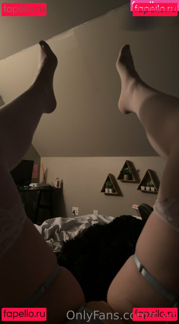 c.ait / c.ait.lin Onlyfans Photo Gallery 