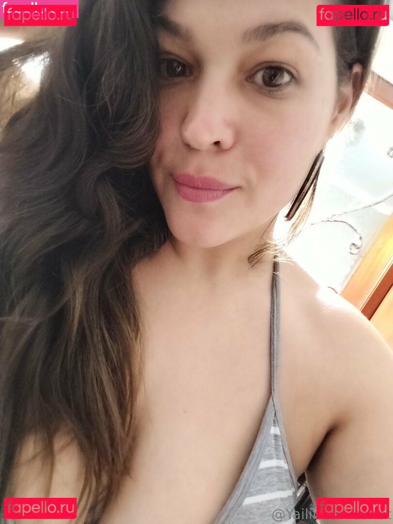yailincurveshot Onlyfans Photo Gallery 