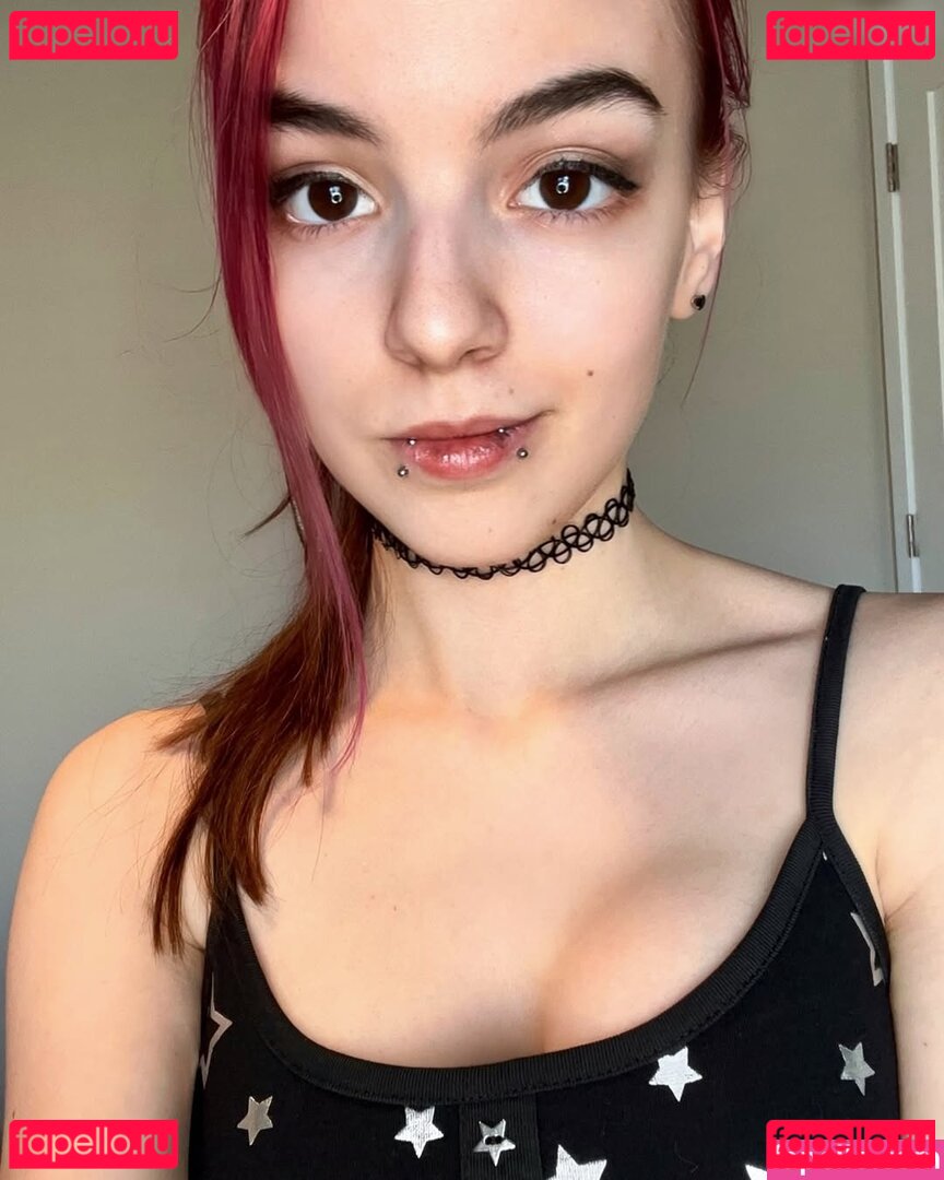 Evie Sunsett / EvieSunsett / evie.sunset / eviesunset / peachmilks_ Onlyfans Photo Gallery 