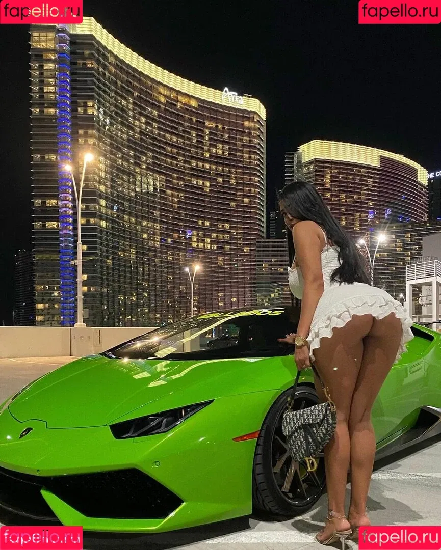 thaliamcix Onlyfans Photo Gallery 