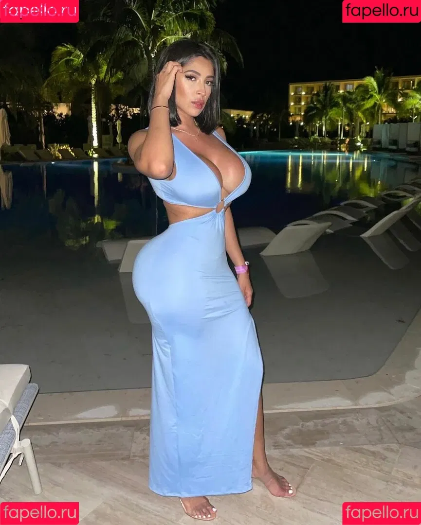 thaliamcix Onlyfans Photo Gallery 