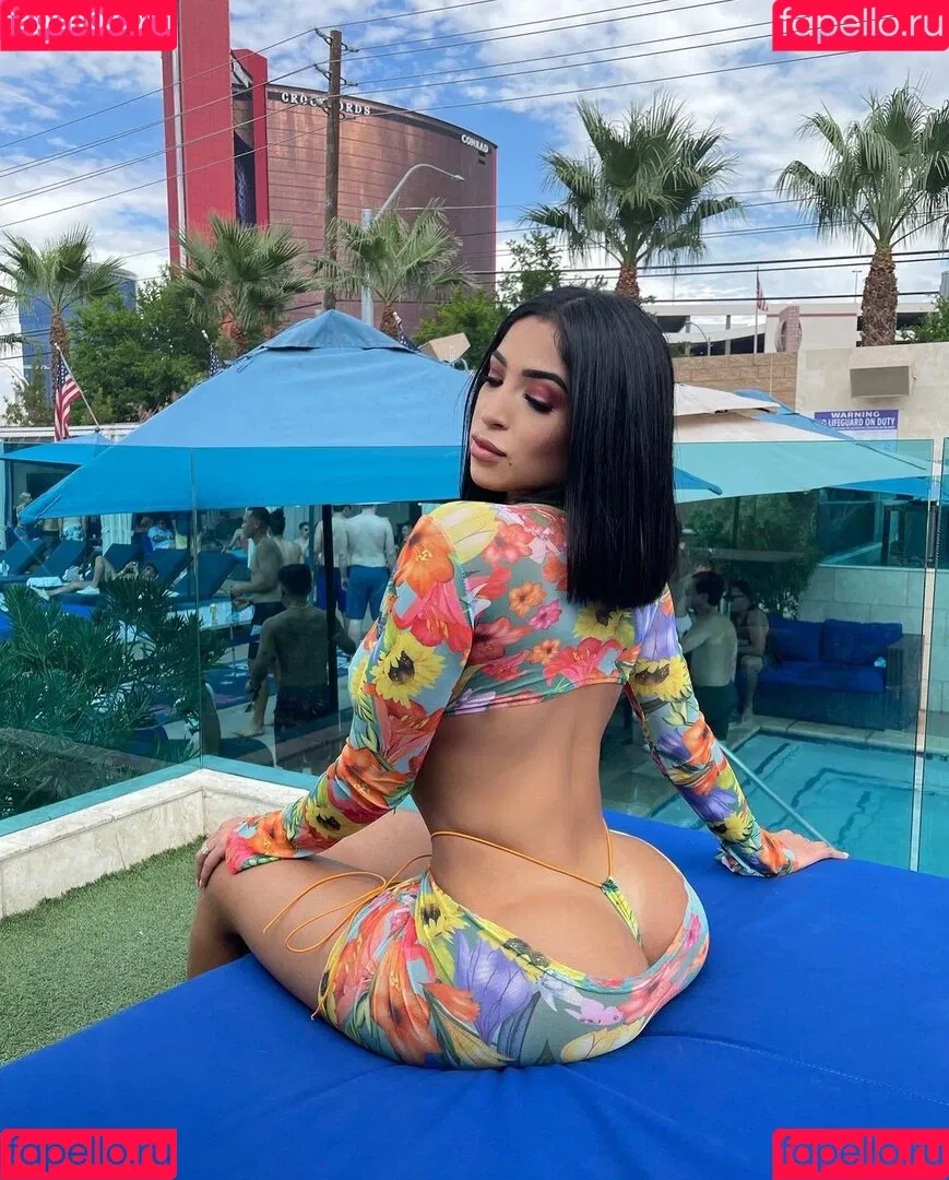 thaliamcix Onlyfans Photo Gallery 