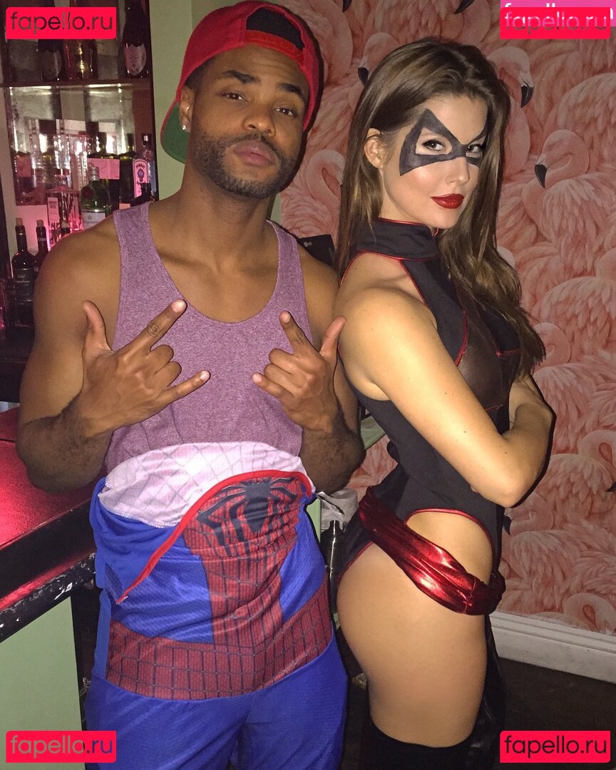 Amanda Cerny / AmandaCerny / OfficialAmandaCerny Onlyfans Photo Gallery 