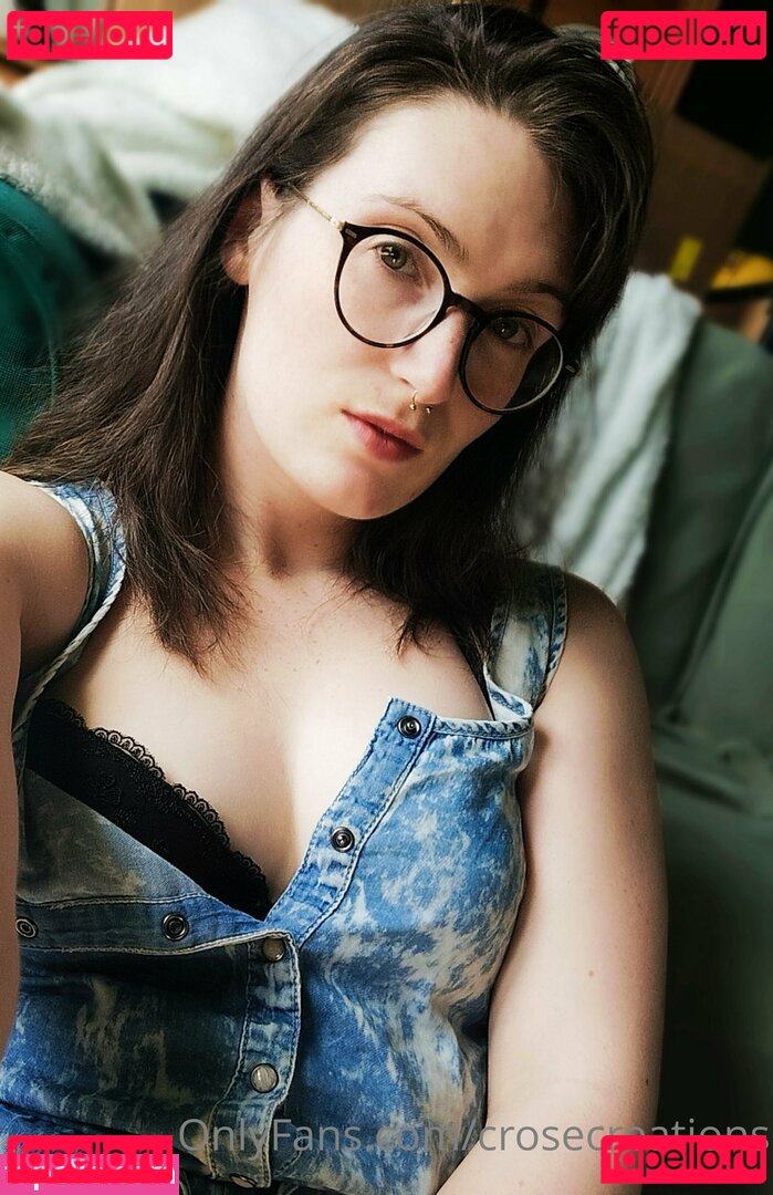 croscreations / crosecreations Onlyfans Photo Gallery 
