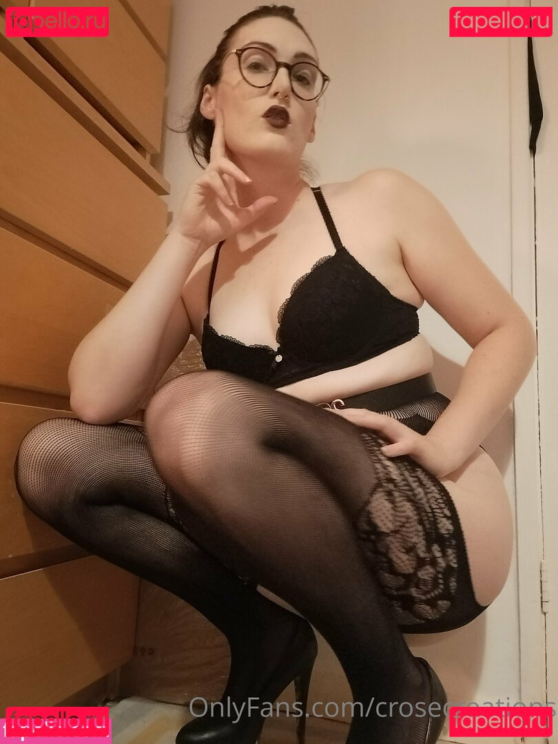 croscreations / crosecreations Onlyfans Photo Gallery 
