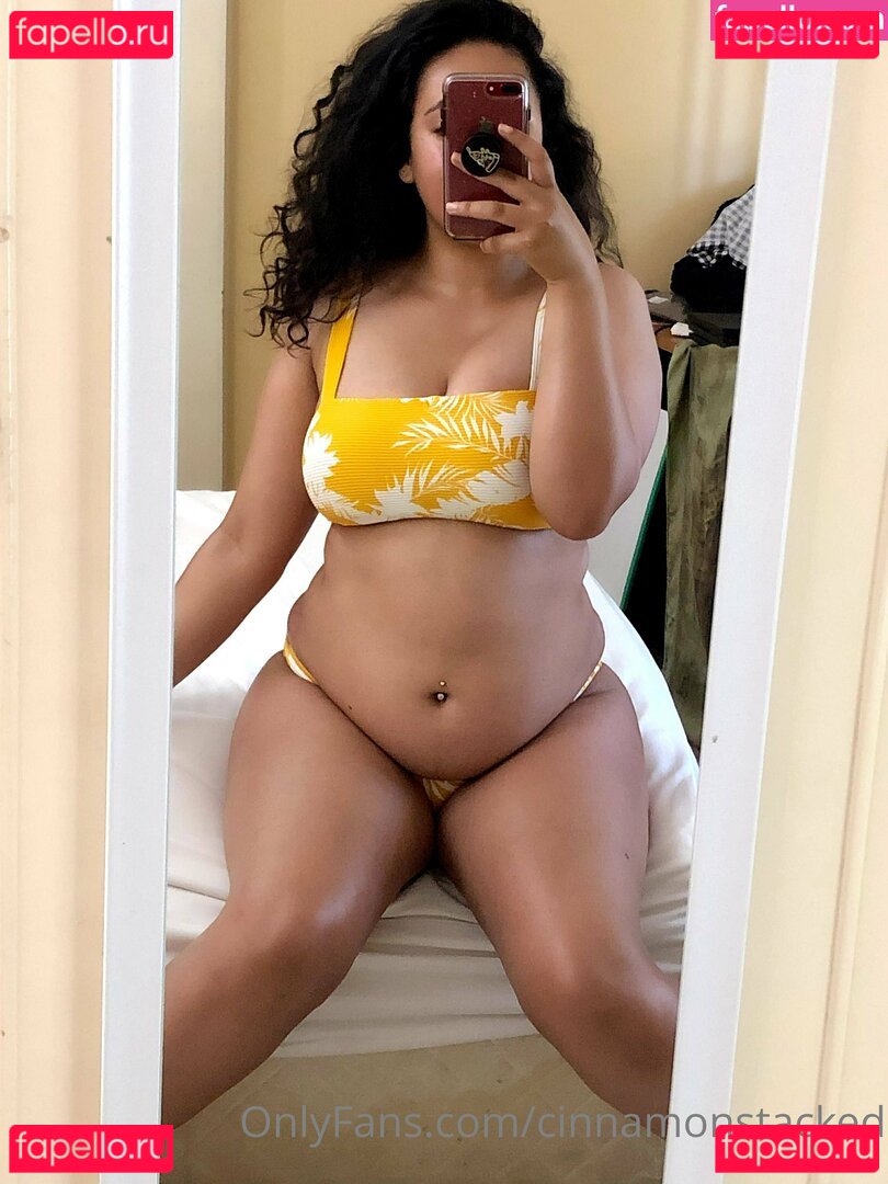 cinnamonstacked / cinnamonstackz Onlyfans Photo Gallery 