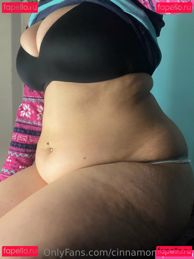 cinnamonstacked / cinnamonstackz Onlyfans Photo Gallery 