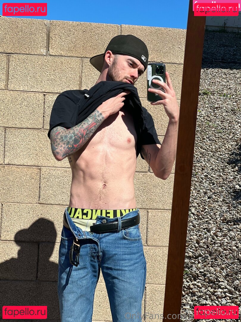 johnniefree / johnniejfree Onlyfans Photo Gallery 