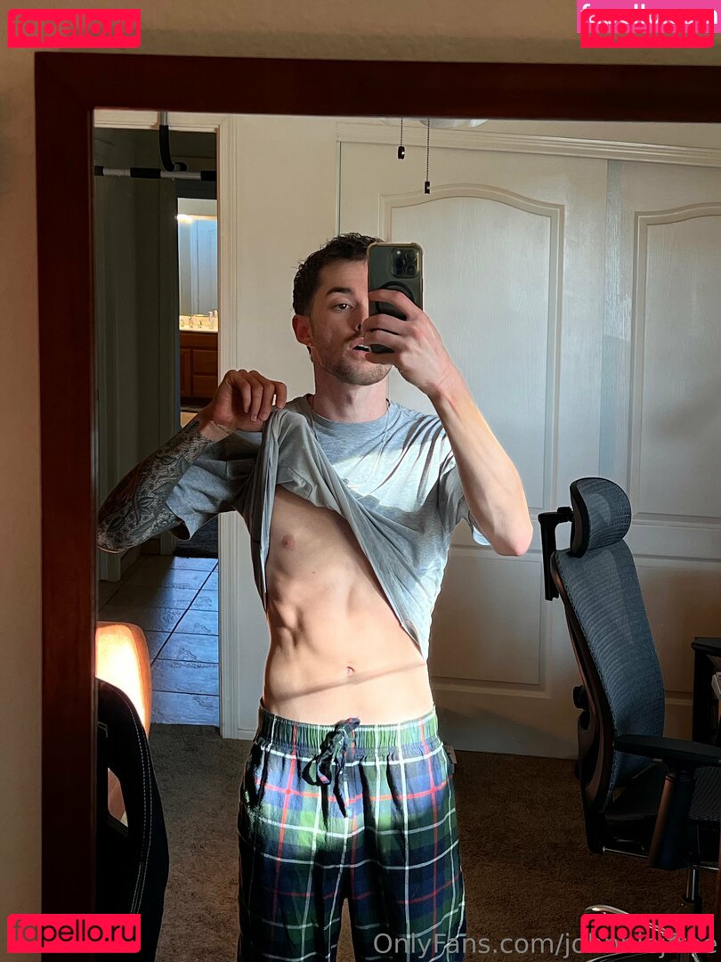 johnniefree / johnniejfree Onlyfans Photo Gallery 