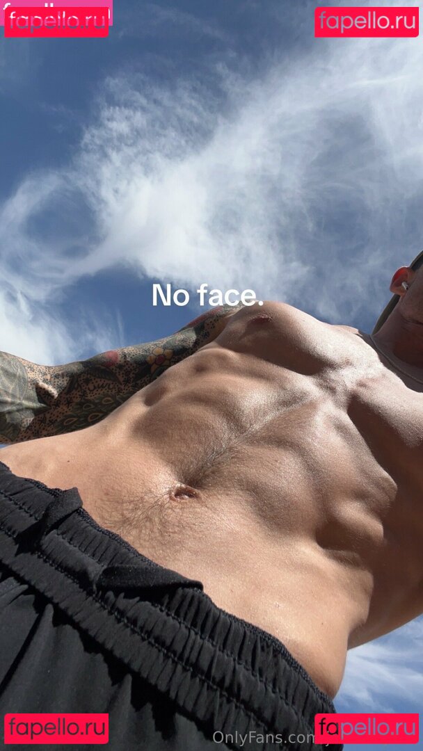 johnniefree / johnniejfree Onlyfans Photo Gallery 