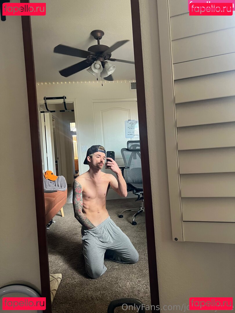 johnniefree / johnniejfree Onlyfans Photo Gallery 