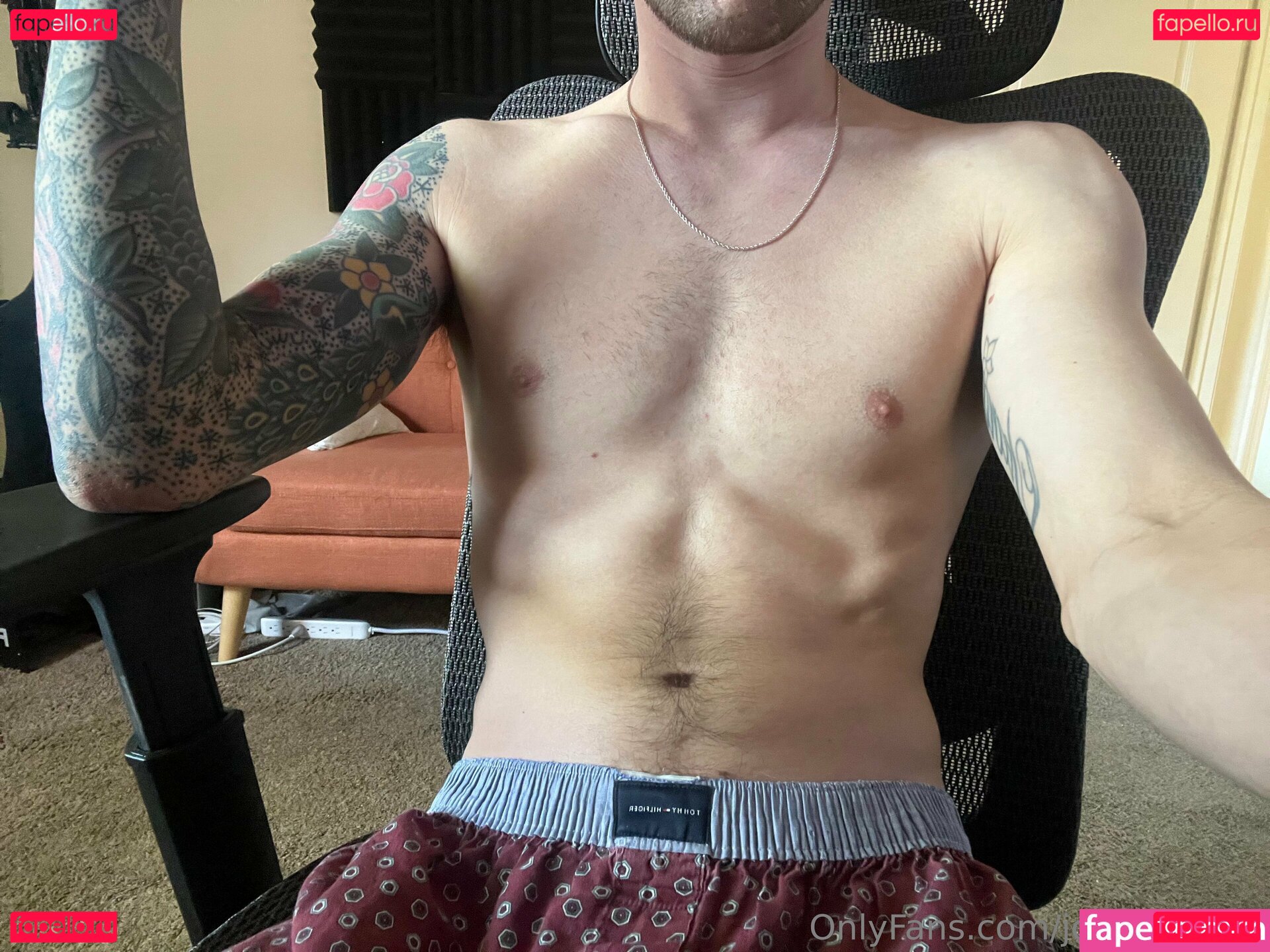 johnniefree / johnniejfree Onlyfans Photo Gallery 