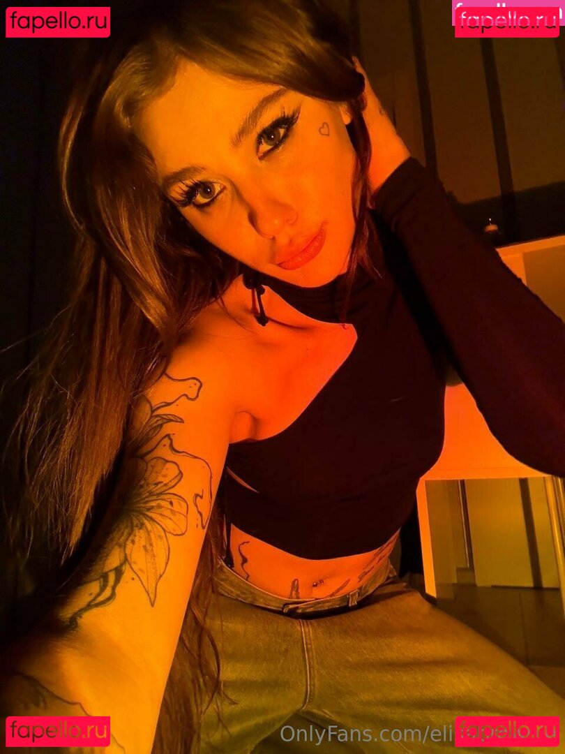 elisablondie / elisabrownie Onlyfans Photo Gallery 