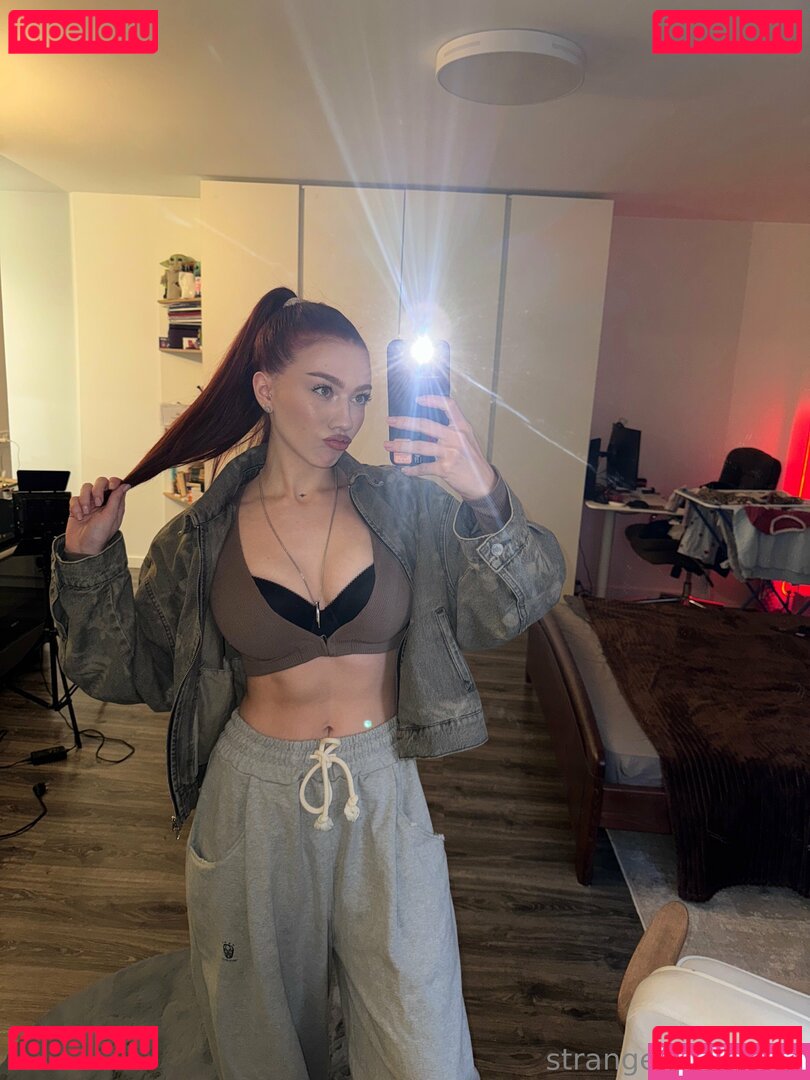 Heeyhelly / Helenerusser / Polina / heeyhelly_ / lainleee Onlyfans Photo Gallery 