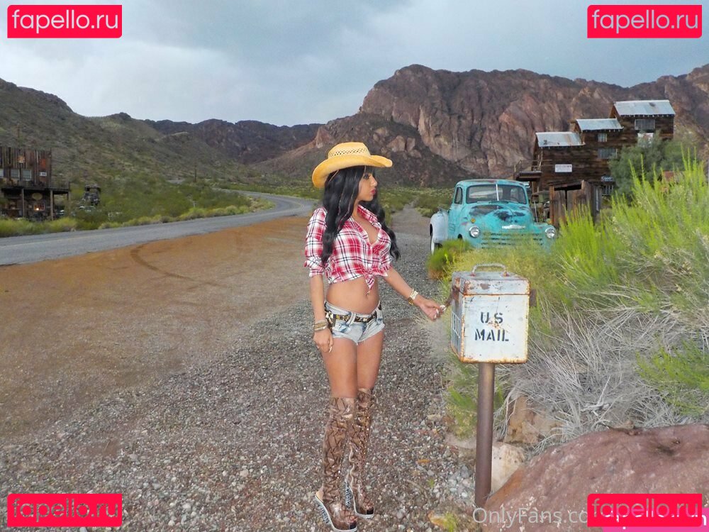 Atlanna / Atlanna1 Onlyfans Photo Gallery 