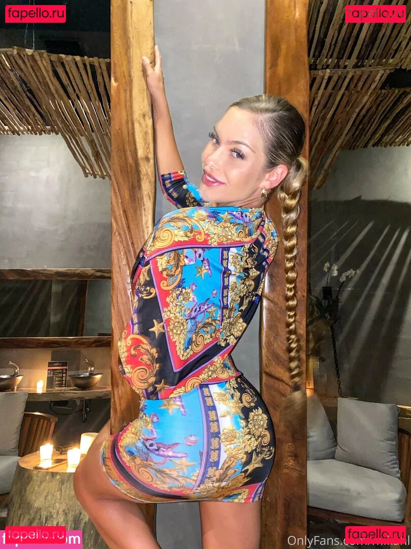 mikahl Onlyfans Photo Gallery 