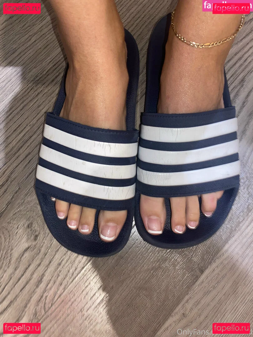 mikahl Onlyfans Photo Gallery 