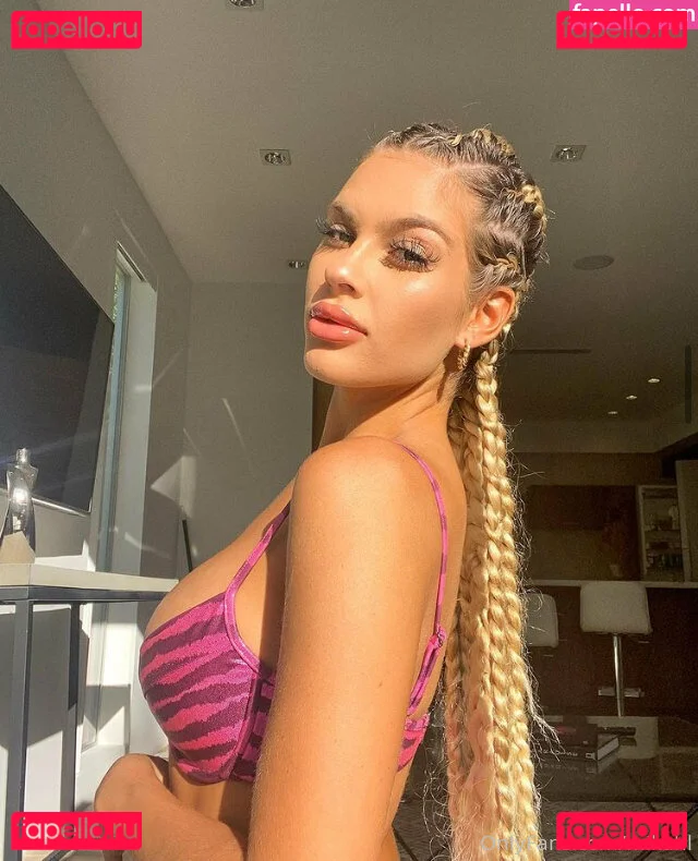 mikahl Onlyfans Photo Gallery 