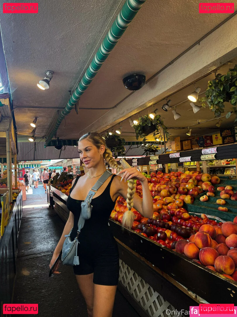 mikahl Onlyfans Photo Gallery 