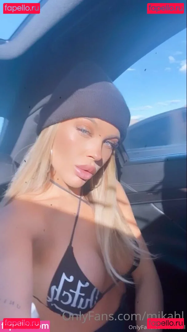 mikahl Onlyfans Photo Gallery 