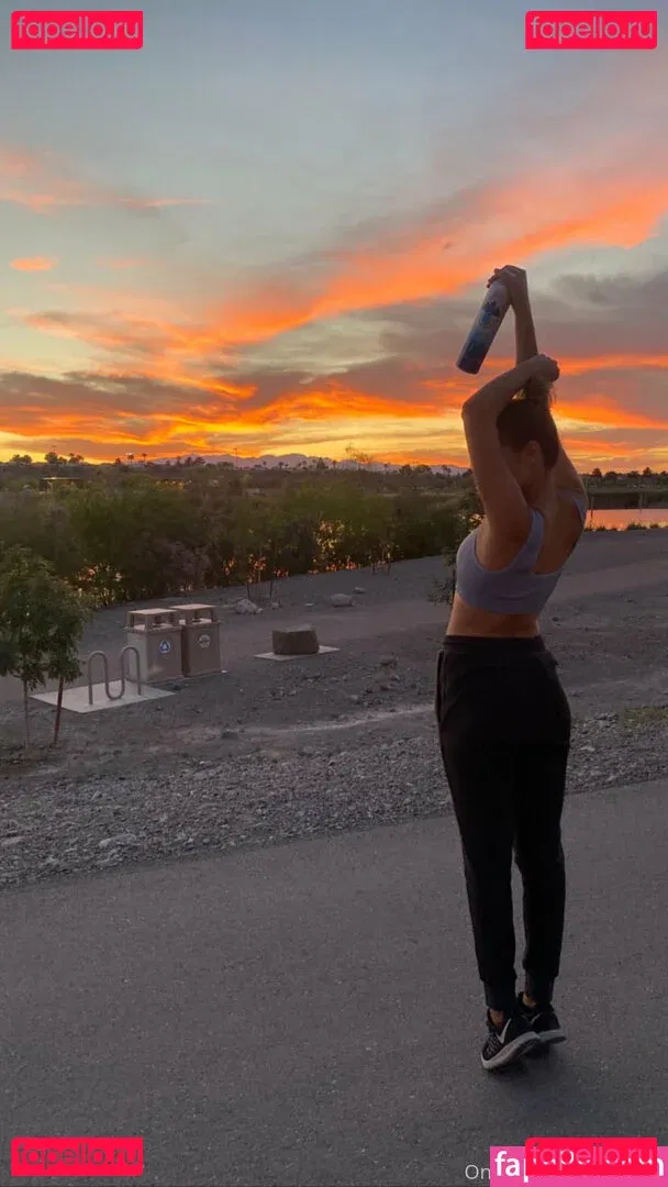 mikahl Onlyfans Photo Gallery 