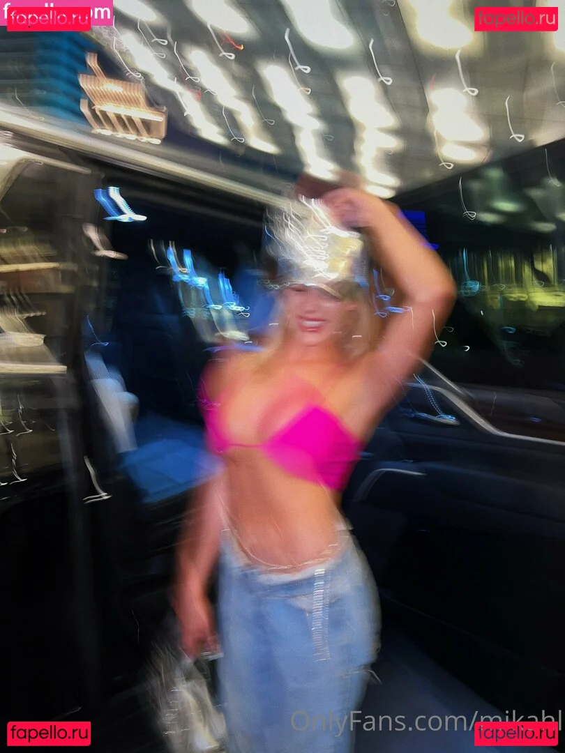 mikahl Onlyfans Photo Gallery 