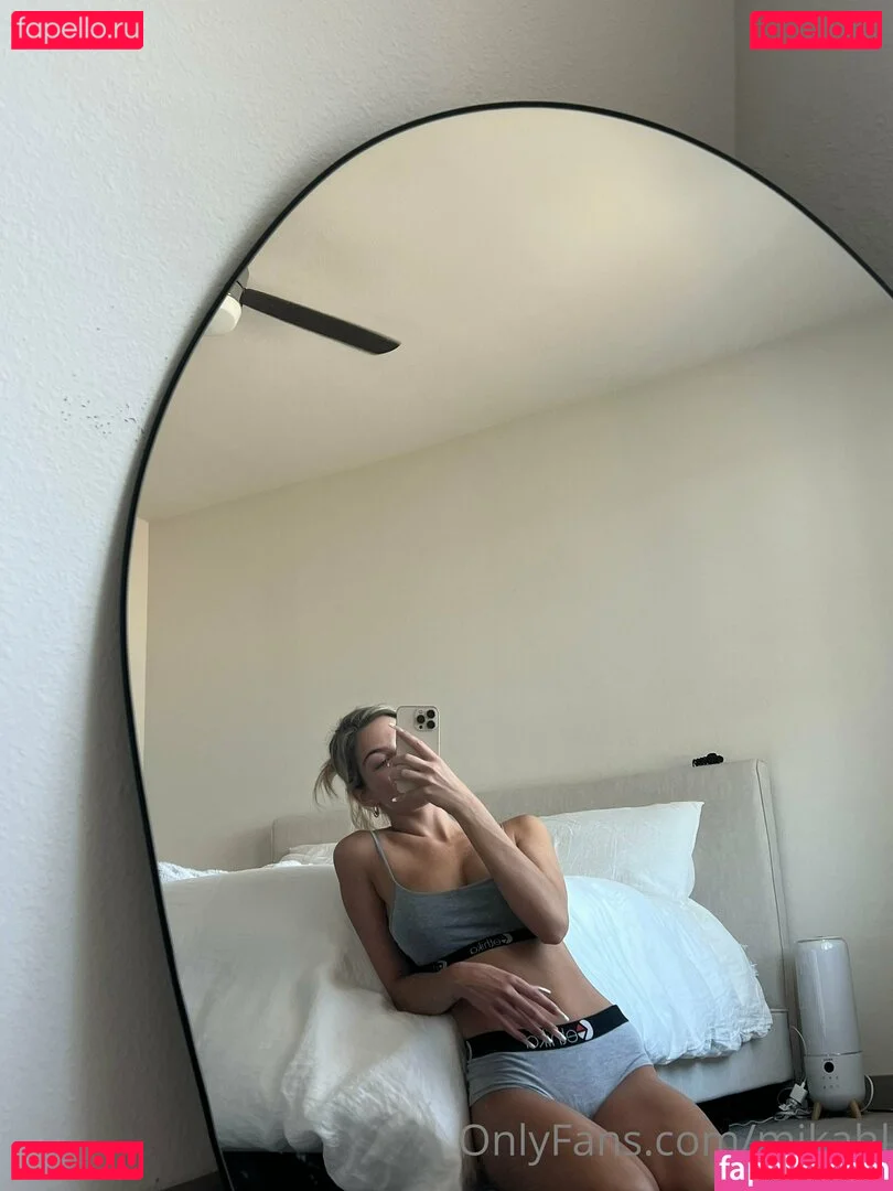 mikahl Onlyfans Photo Gallery 