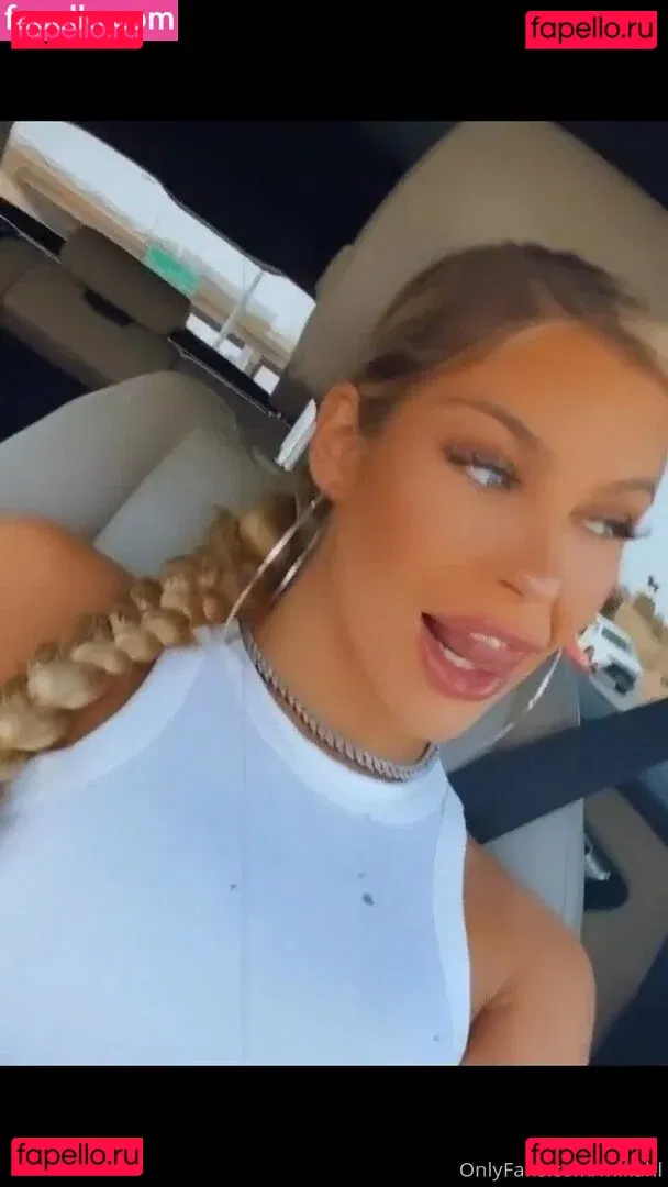 mikahl Onlyfans Photo Gallery 