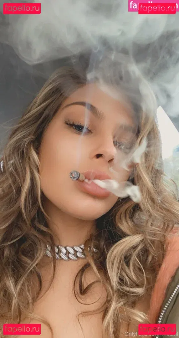 mikahl Onlyfans Photo Gallery 