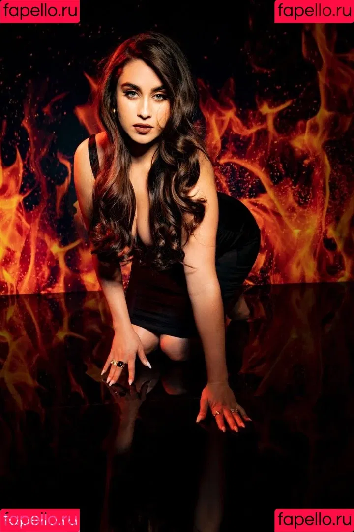 Lauren Jauregui Onlyfans Photo Gallery 
