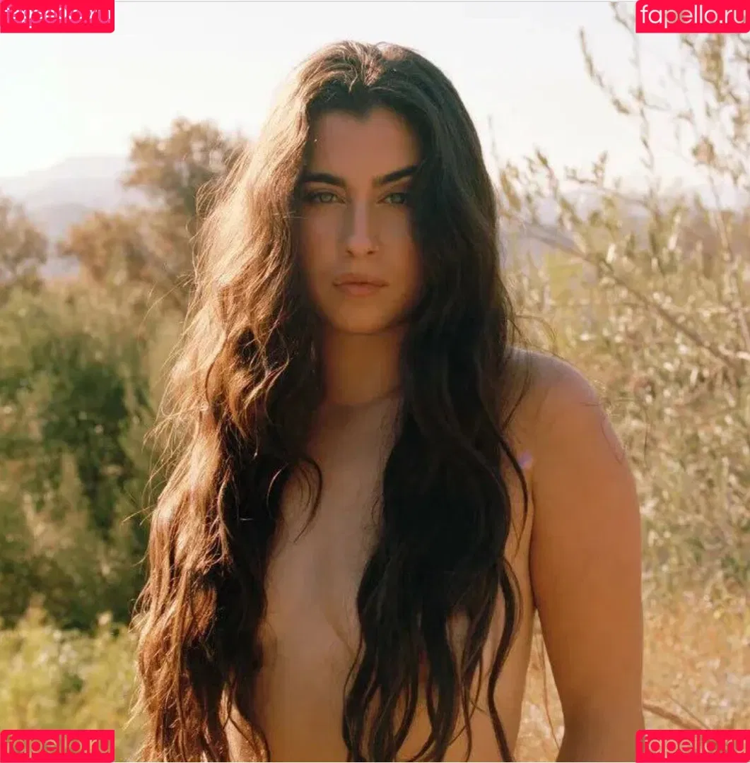 Lauren Jauregui Onlyfans Photo Gallery 