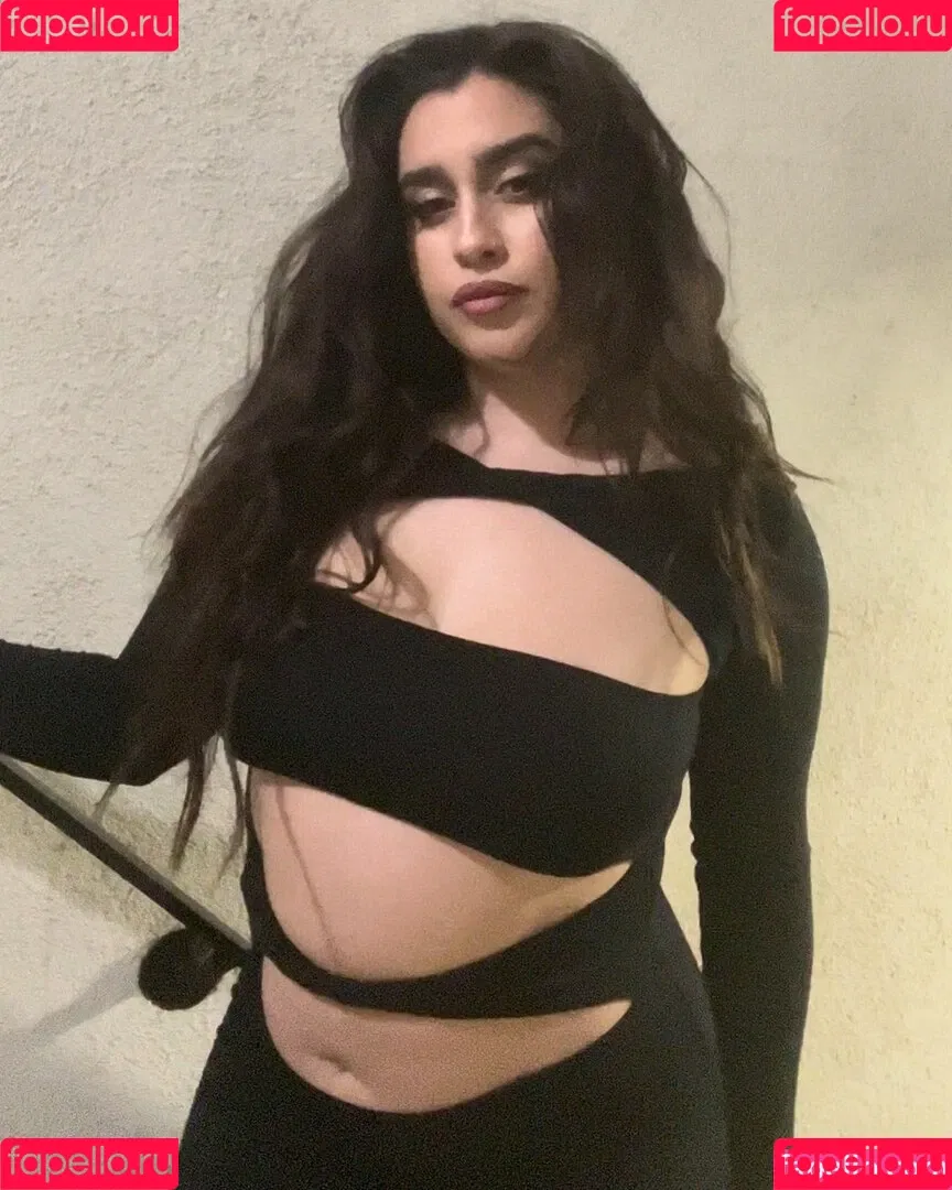 Lauren Jauregui Onlyfans Photo Gallery 