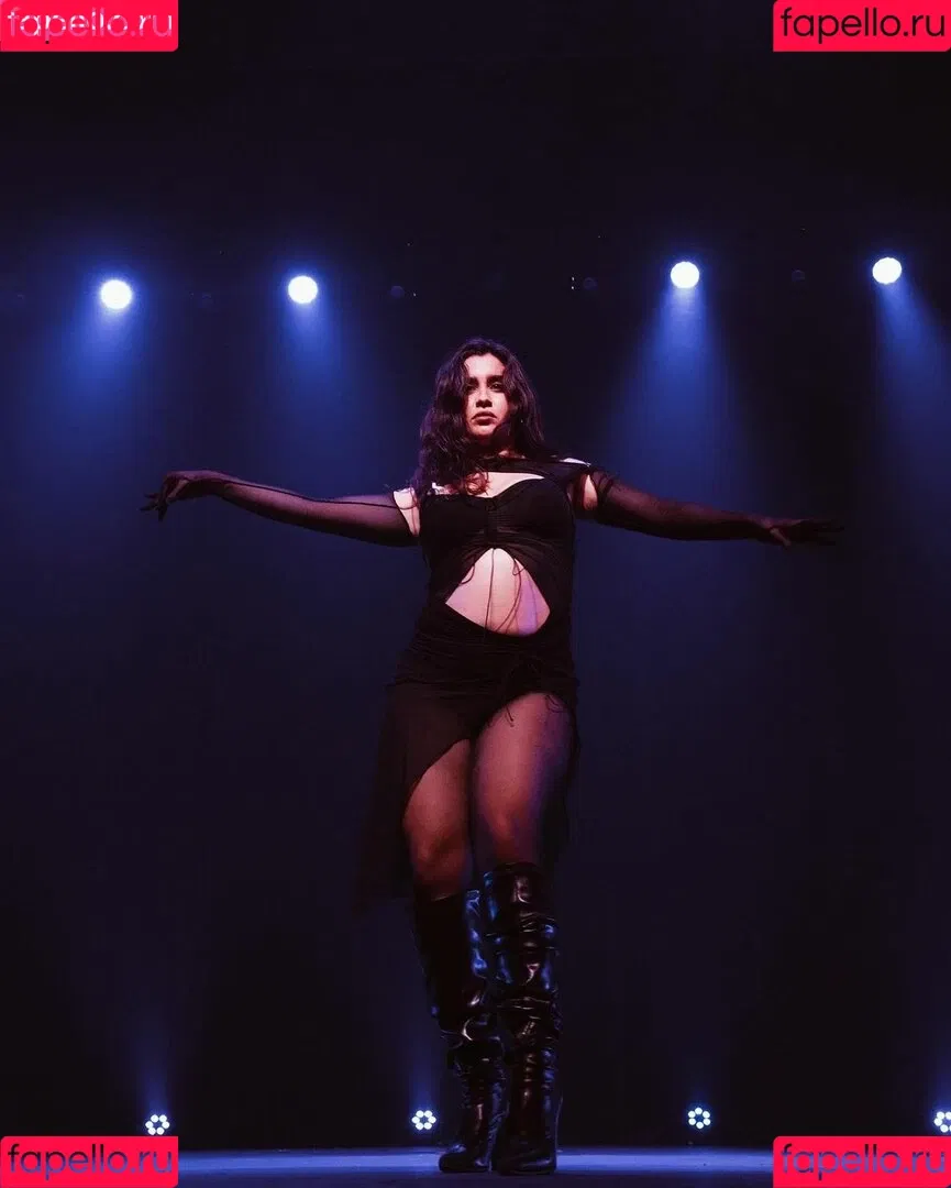 Lauren Jauregui Onlyfans Photo Gallery 