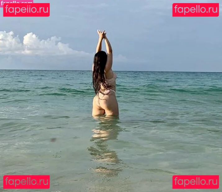 Lauren Jauregui Onlyfans Photo Gallery 