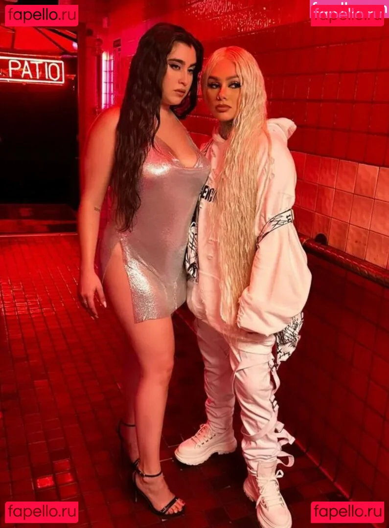 Lauren Jauregui Onlyfans Photo Gallery 