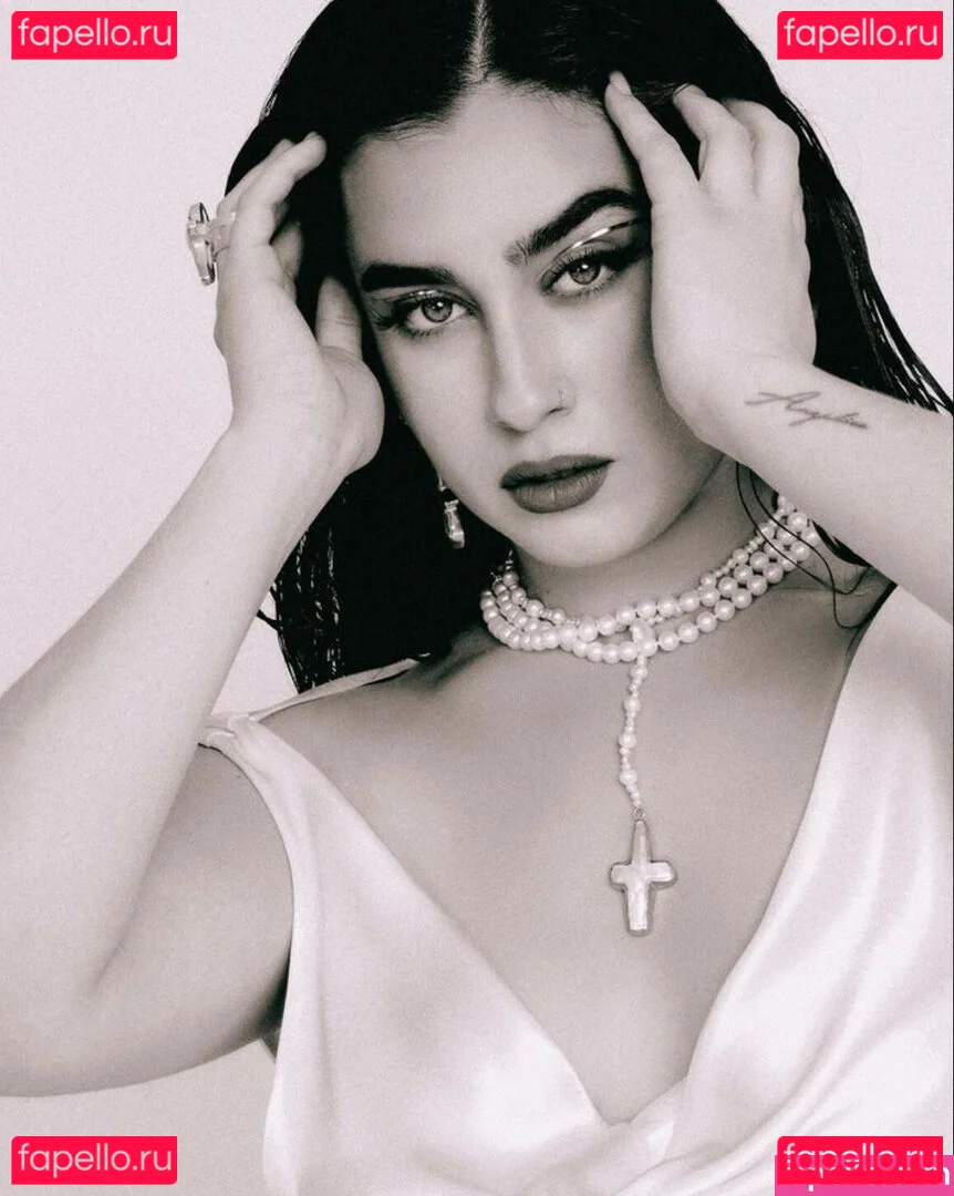 Lauren Jauregui Onlyfans Photo Gallery 