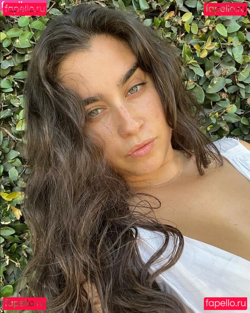 Lauren Jauregui Onlyfans Photo Gallery 