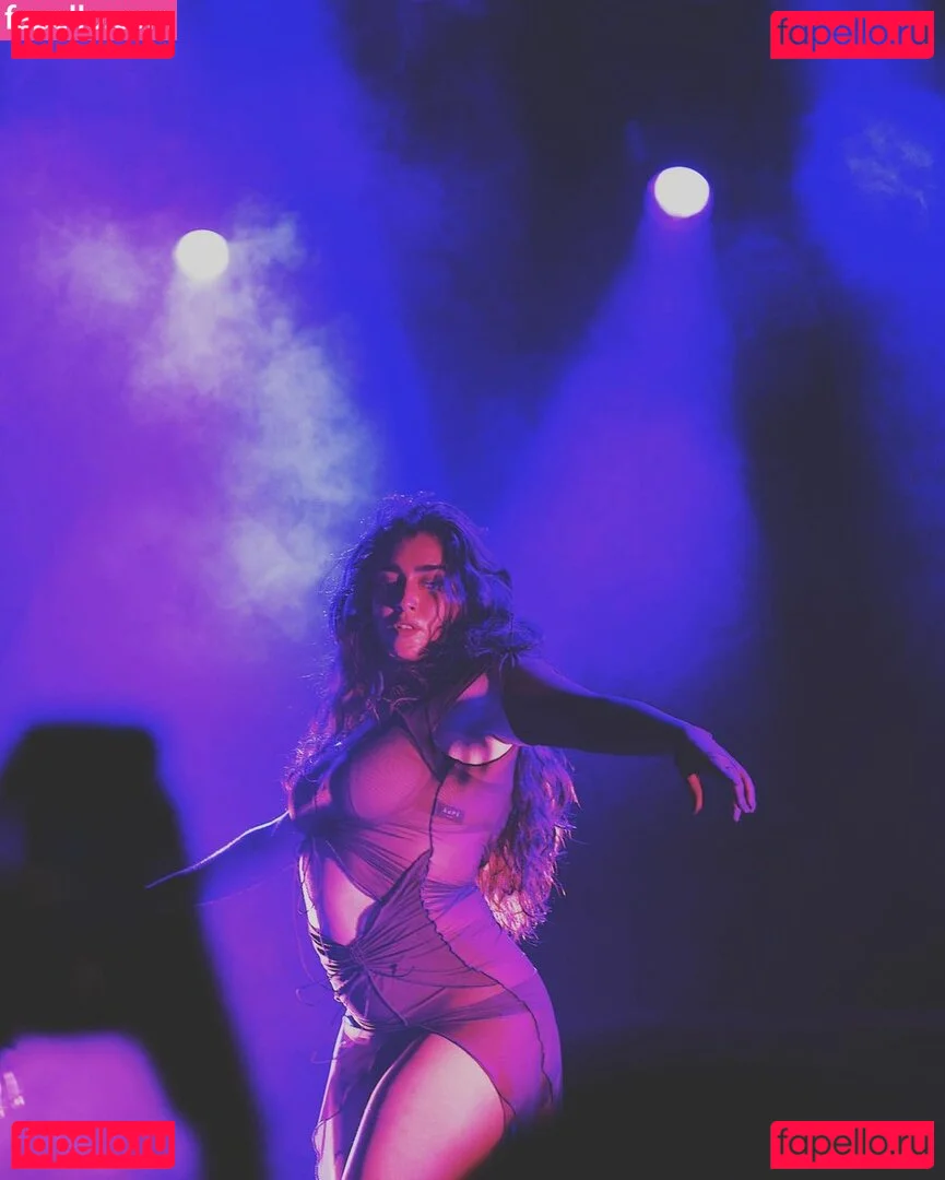 Lauren Jauregui Onlyfans Photo Gallery 