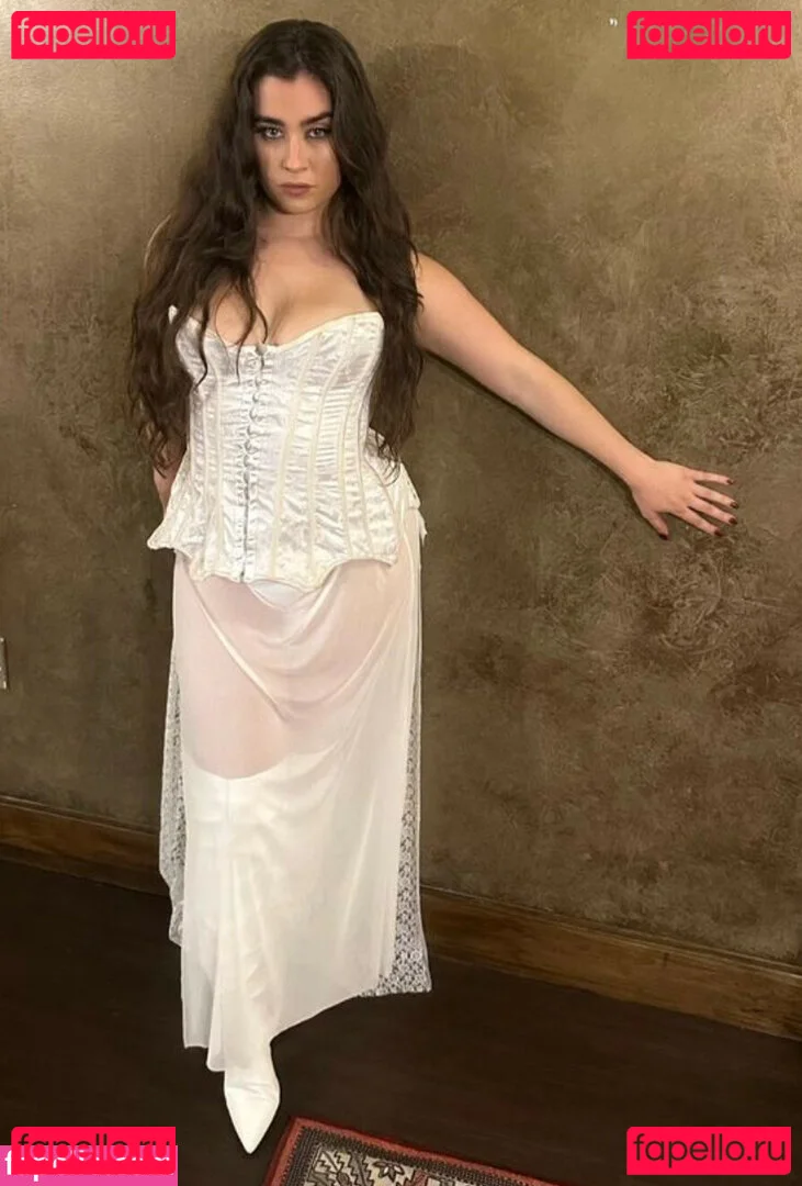 Lauren Jauregui Onlyfans Photo Gallery 