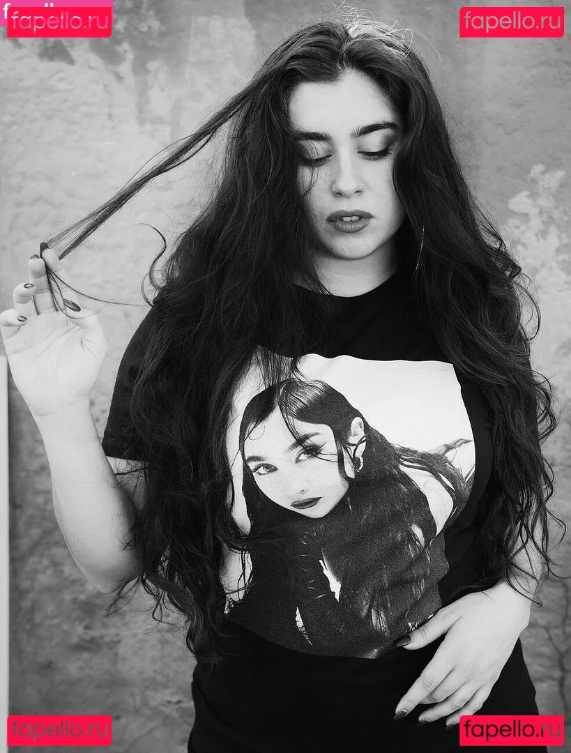Lauren Jauregui Onlyfans Photo Gallery 