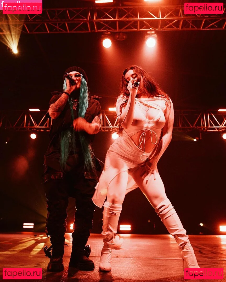 Lauren Jauregui Onlyfans Photo Gallery 