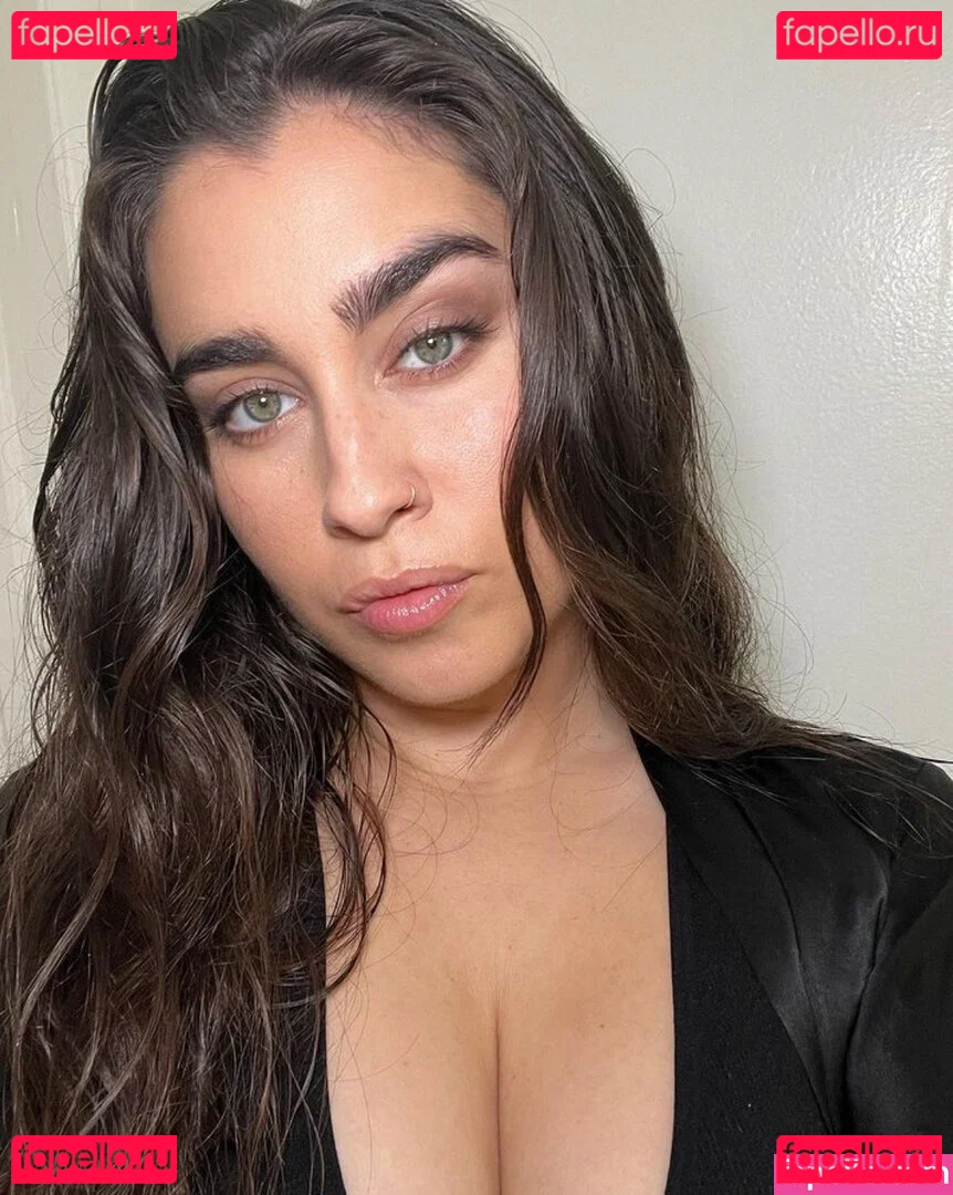 Lauren Jauregui Onlyfans Photo Gallery 