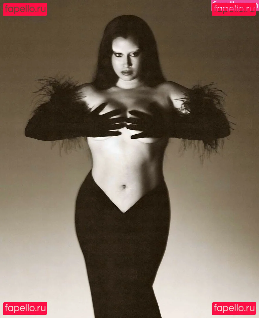 Lauren Jauregui Onlyfans Photo Gallery 