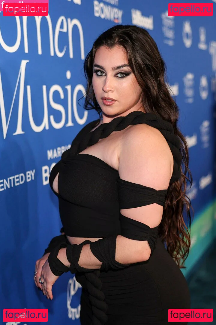 Lauren Jauregui Onlyfans Photo Gallery 