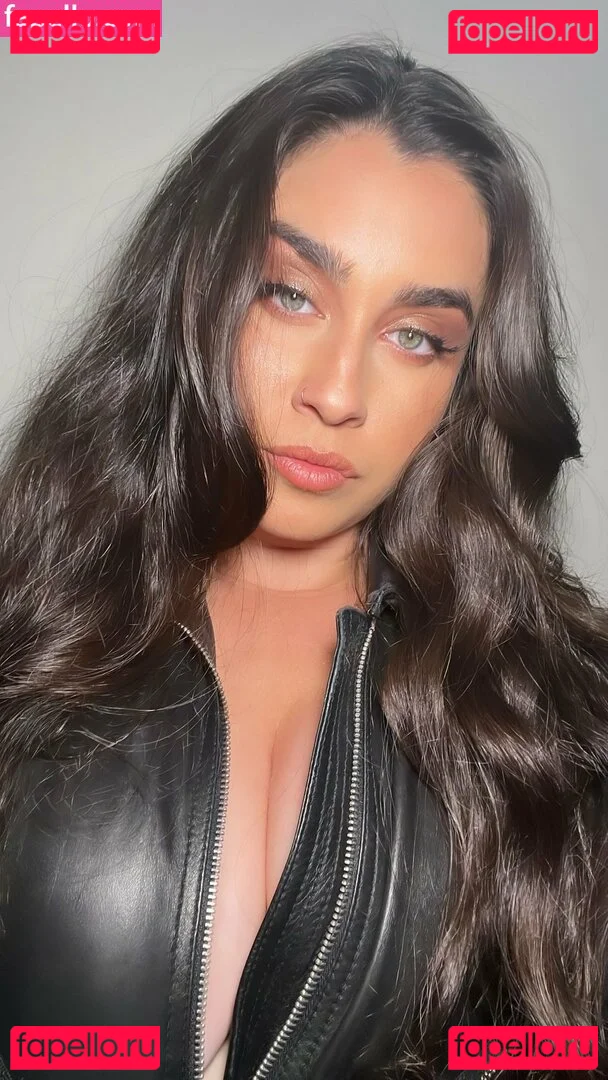 Lauren Jauregui Onlyfans Photo Gallery 