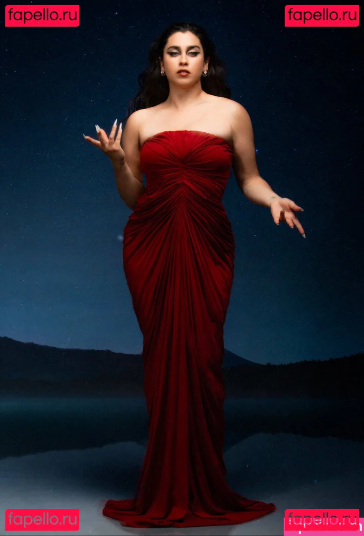 Lauren Jauregui Onlyfans Photo Gallery 