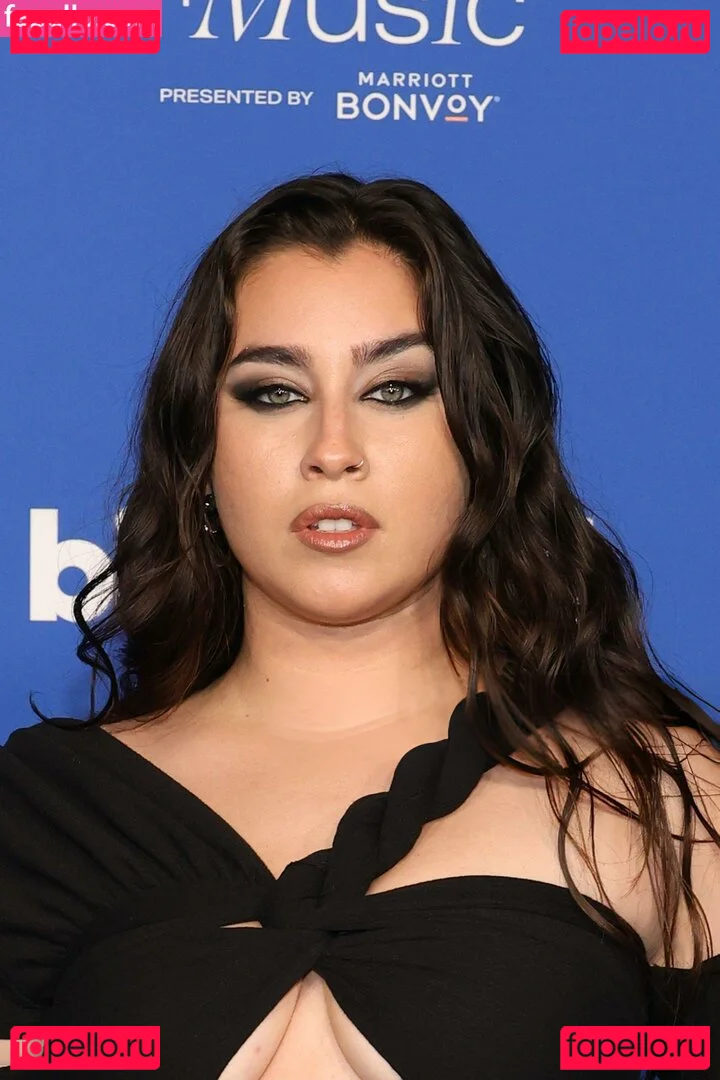 Lauren Jauregui Onlyfans Photo Gallery 