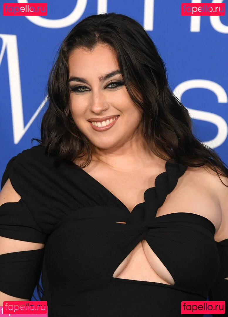 Lauren Jauregui Onlyfans Photo Gallery 