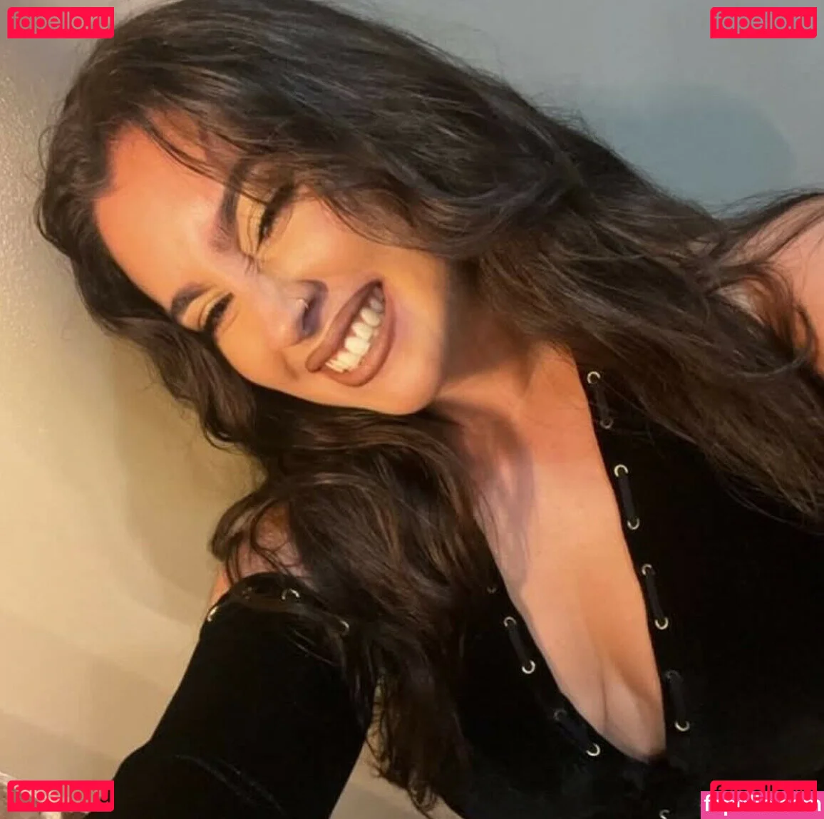 Lauren Jauregui Onlyfans Photo Gallery 